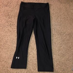 Under Armour Pants - Under armour cropped leggings Under Armour Pants - Under armour cropped leggings